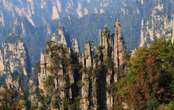 長沙出發(fā)到黃龍洞、張家界森林公園、天門山、鳳凰五日游